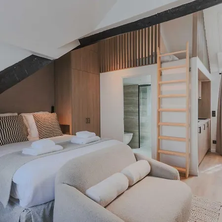 Elegance & Charm In This Cocoon With Ac - Louvre Appartamento *