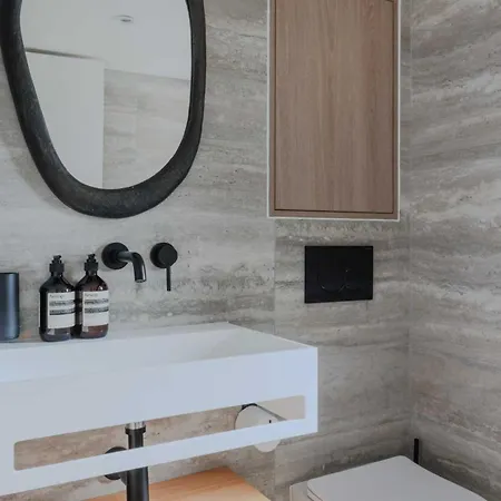 Elegance & Charm In This Cocoon With Ac - Louvre * Parigi